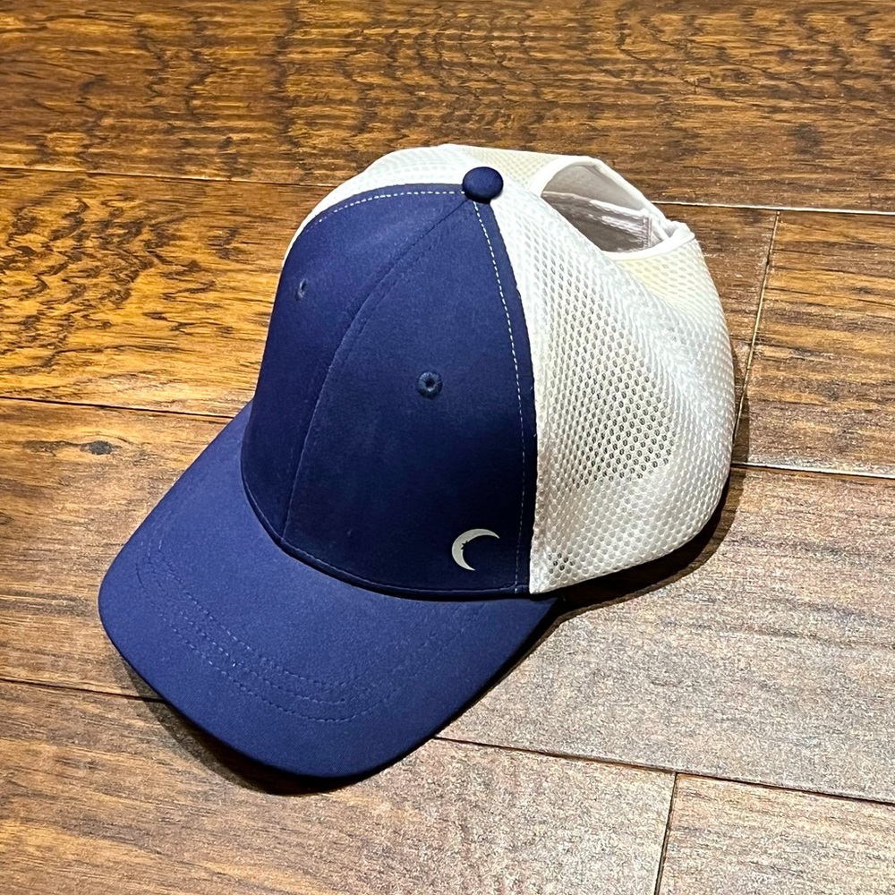 L/XL Zyia Navy Luxe Ponytail Hat